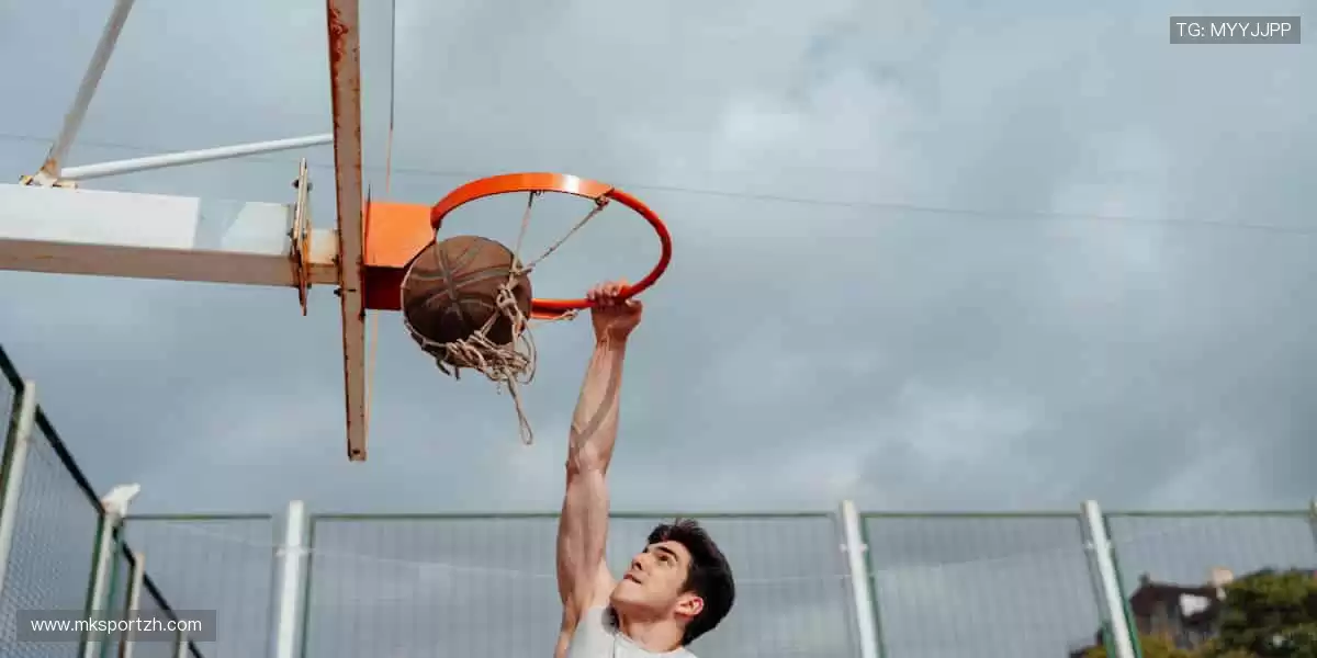 🎙️独家视角,听见汗水与荣耀的共鸣!💪